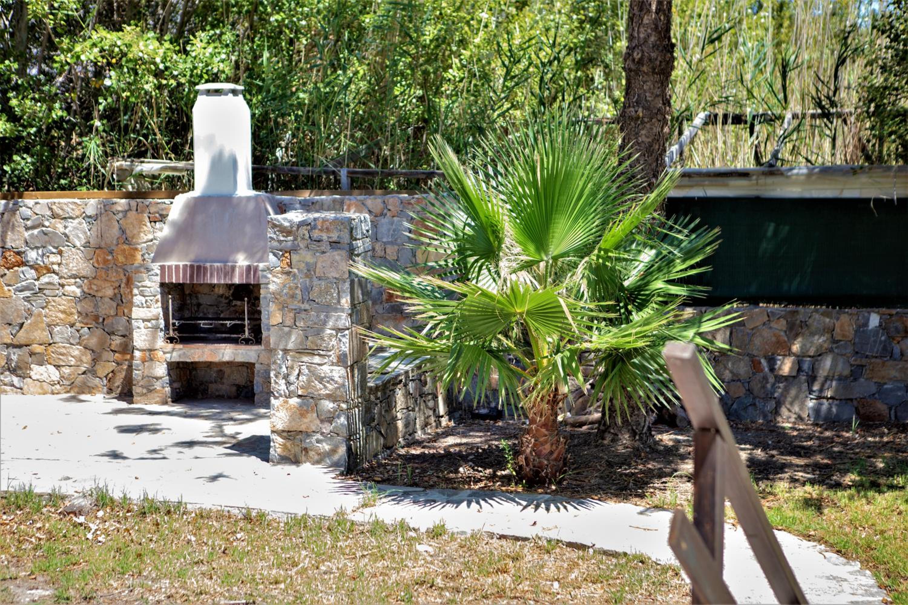 Villa Komorebi 3 Bedroom Spacious Private Garden Home, Walkable Beach & Town photo 5