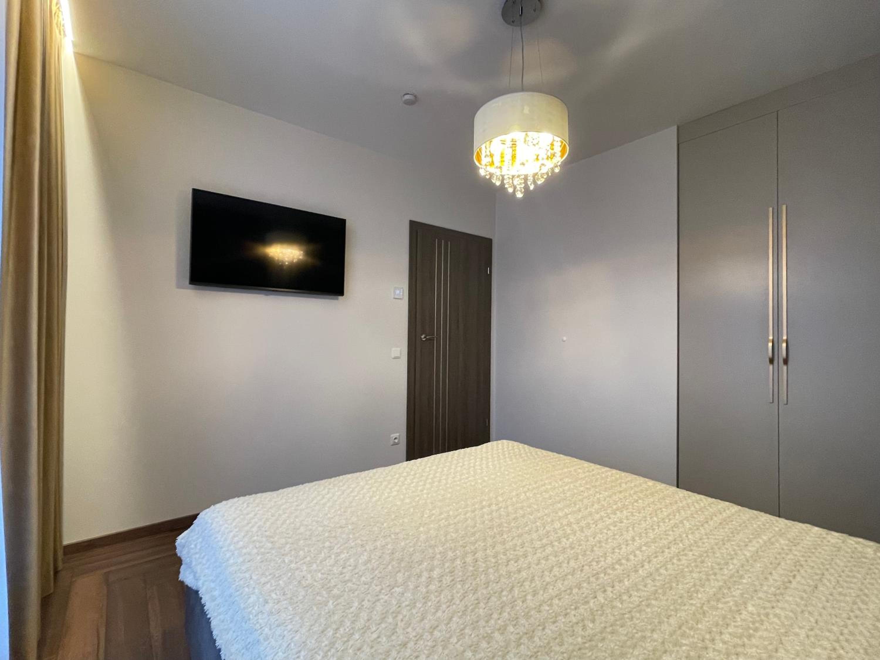 LuXury Apartament in New House view 3