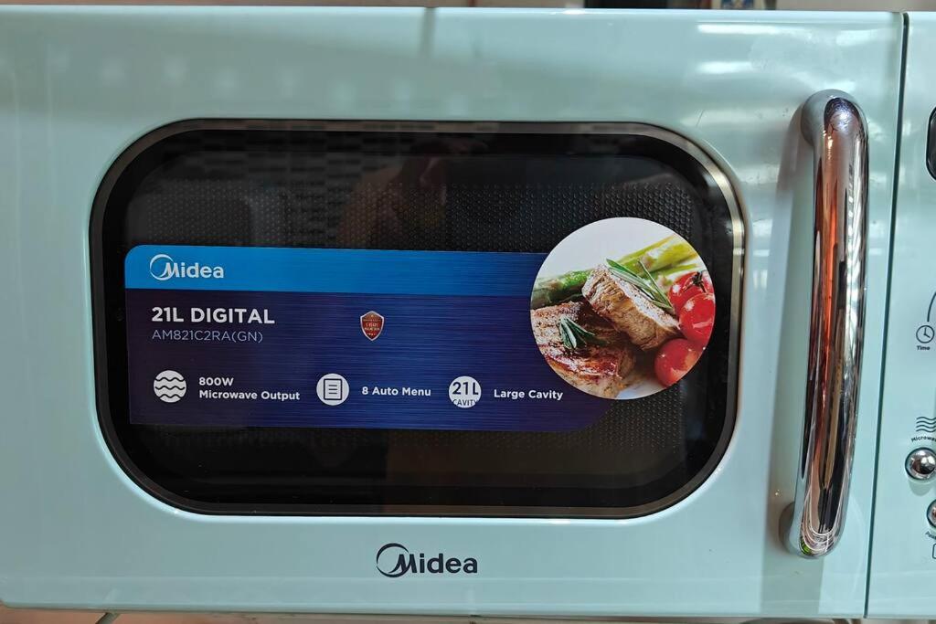 Vintage Houze, fully aircond, Wi-fi, Netflix, Coway photo 5
