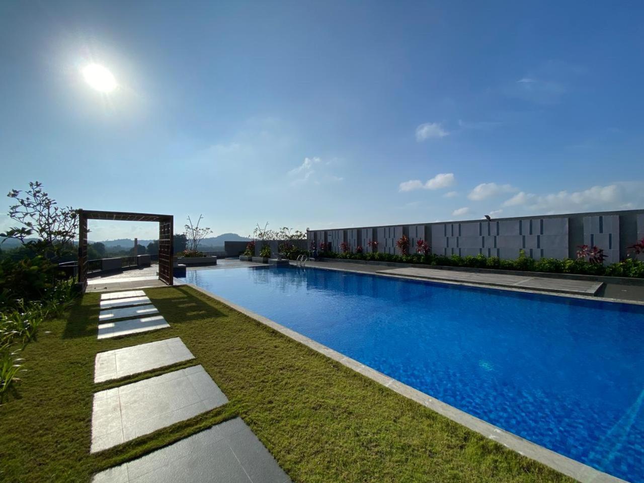The Wanderlust Stay - Seaview 3F view 2