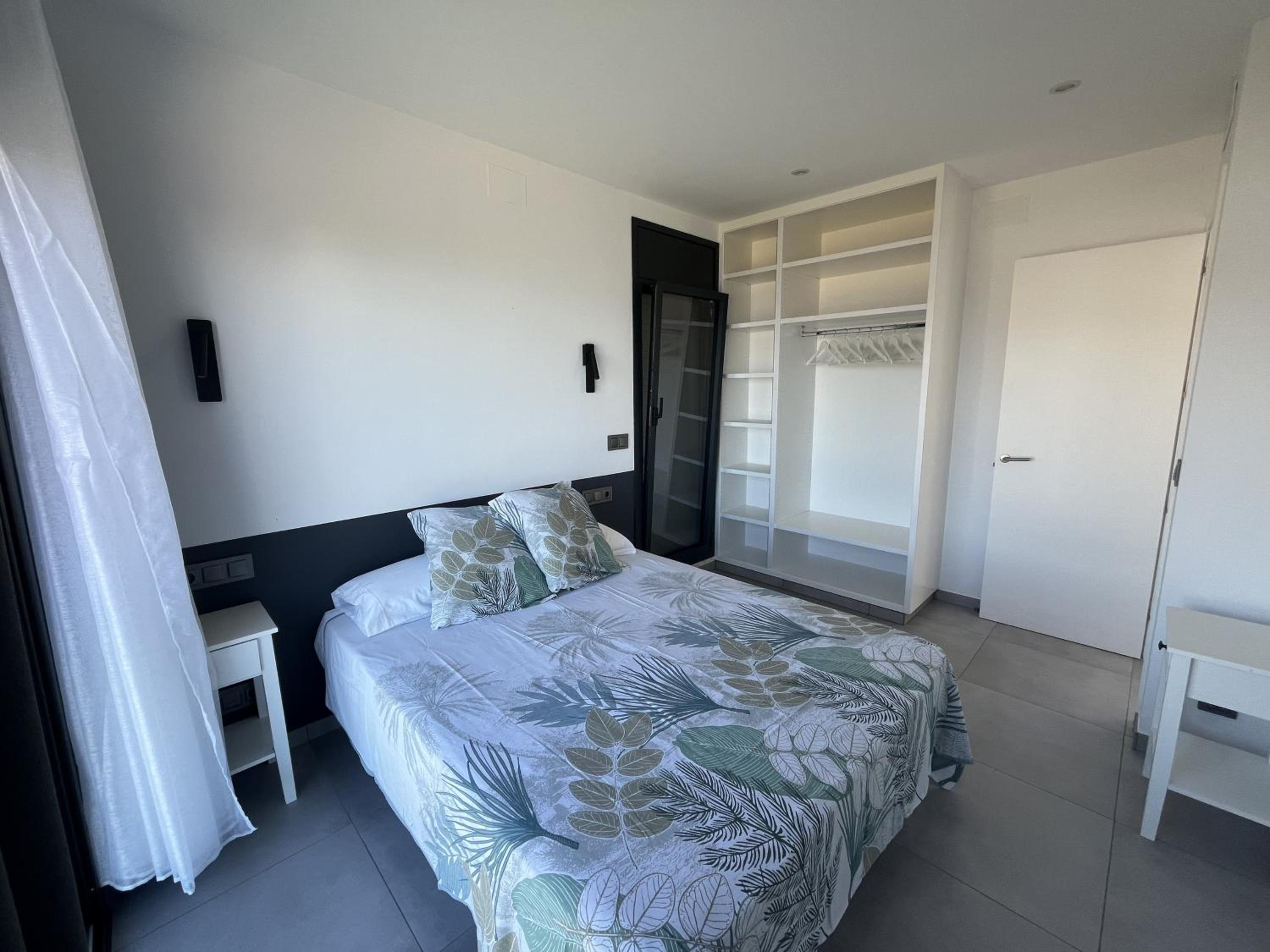 Vil•la Cala Prona view 3