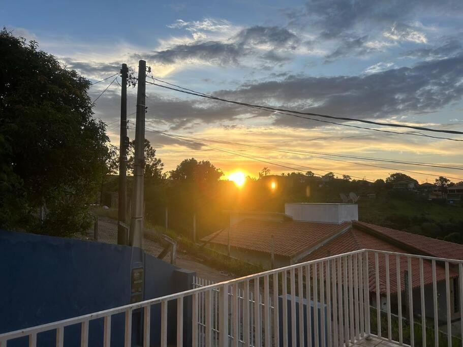 Chácara Aloés - piscina climatizada, suíte com ar cond banheira hidromassagem