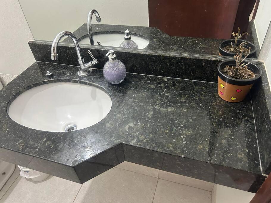 Chácara Aloés - piscina climatizada, suíte com ar cond banheira hidromassagem