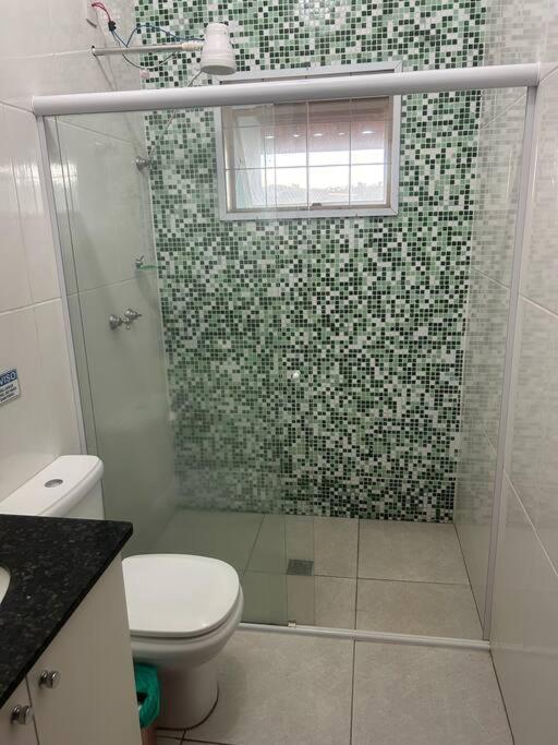 Chácara Aloés - piscina climatizada, suíte com ar cond banheira hidromassagem