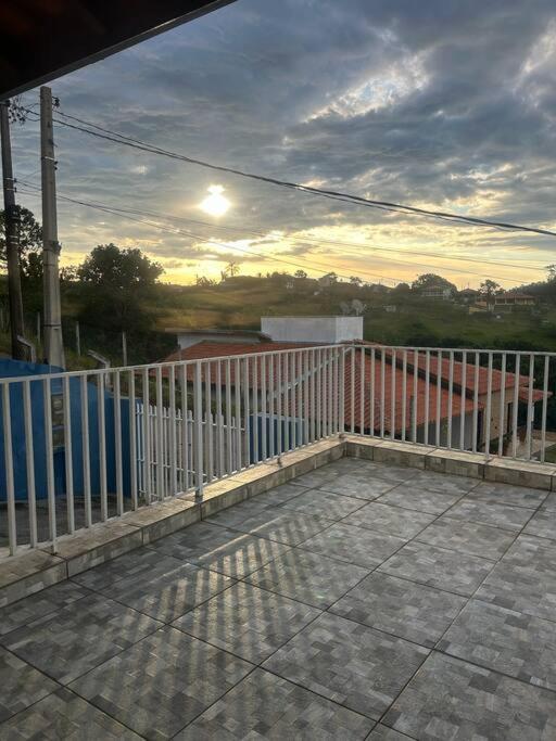 Chácara Aloés - piscina climatizada, suíte com ar cond banheira hidromassagem