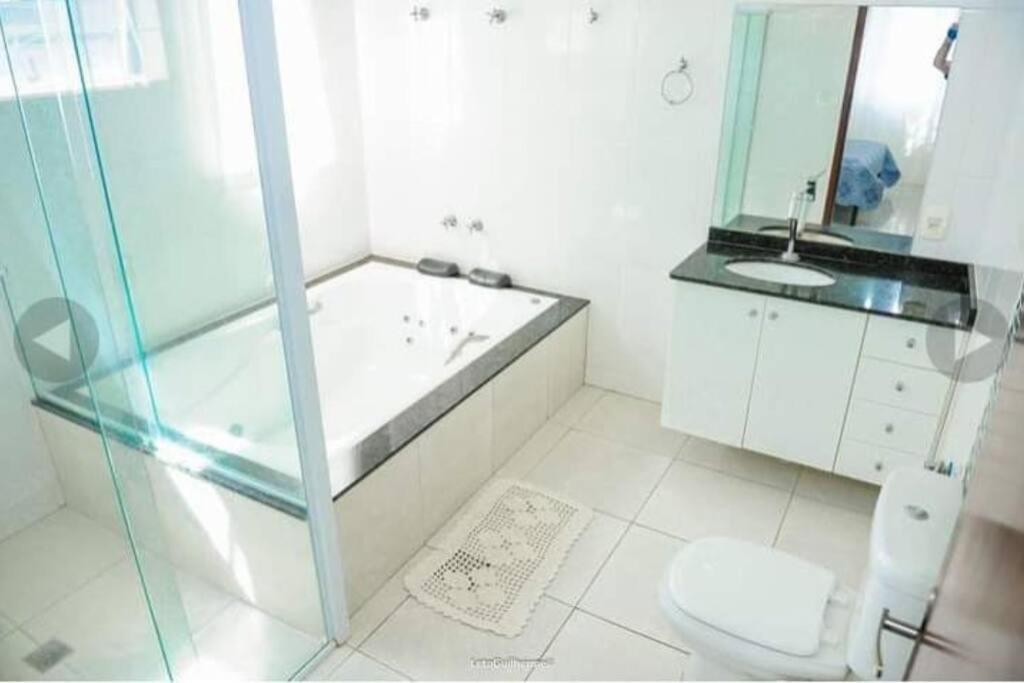 Chácara Aloés - piscina climatizada, suíte com ar cond banheira hidromassagem
