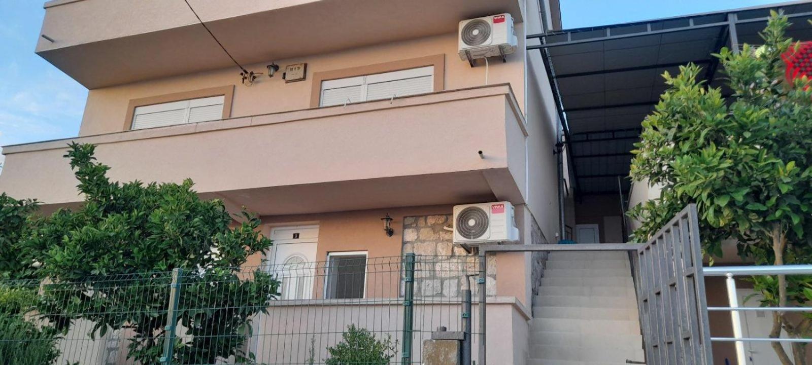 Apartment Cezar