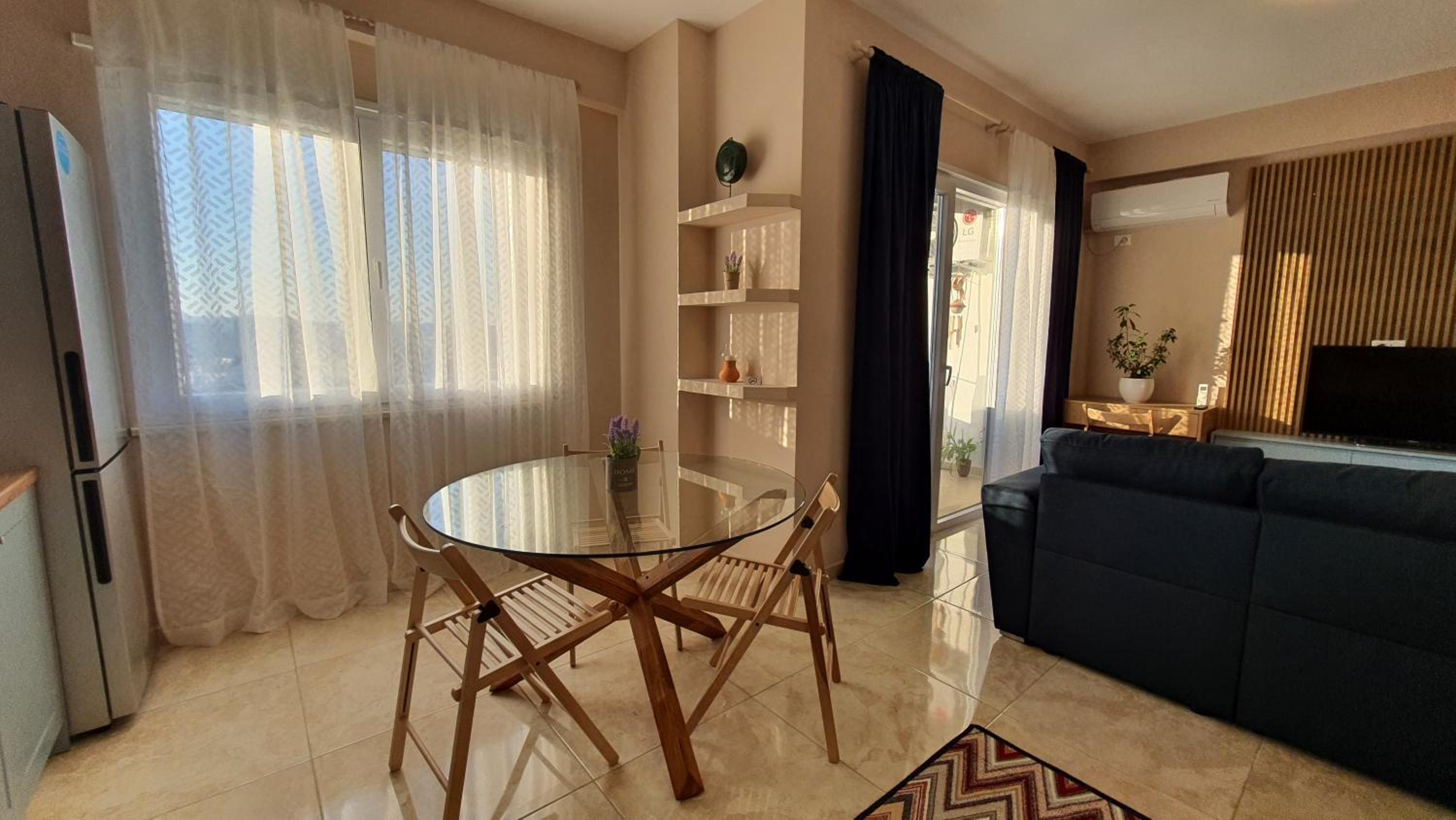 SKY Apartment photo 3