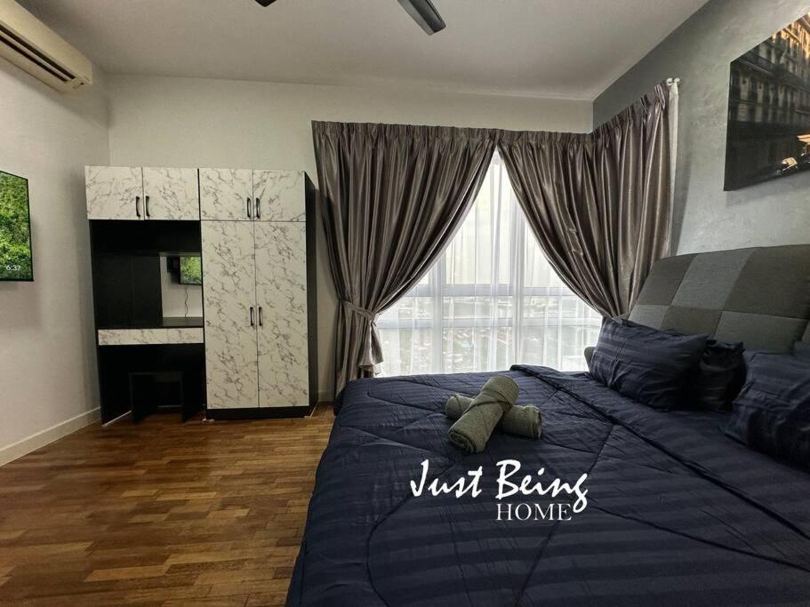 JBH Family Suite for 6pax King/Queen/Single/Sofa