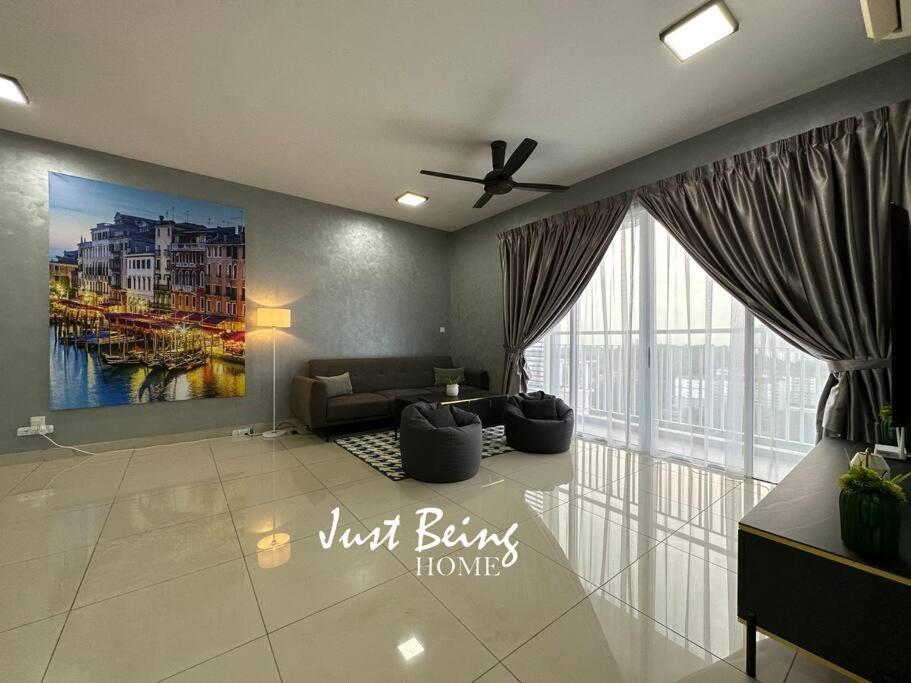 JBH Family Suite for 6pax King/Queen/Single/Sofa
