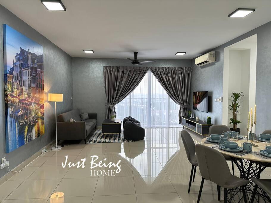 JBH Family Suite for 6pax King/Queen/Single/Sofa