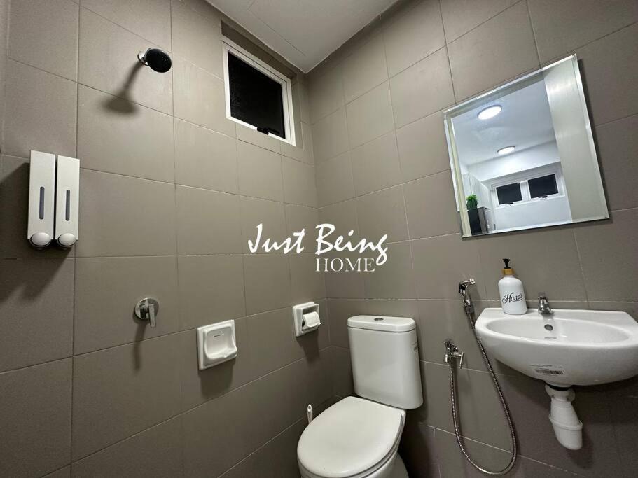 JBH Family Suite for 6pax King/Queen/Single/Sofa