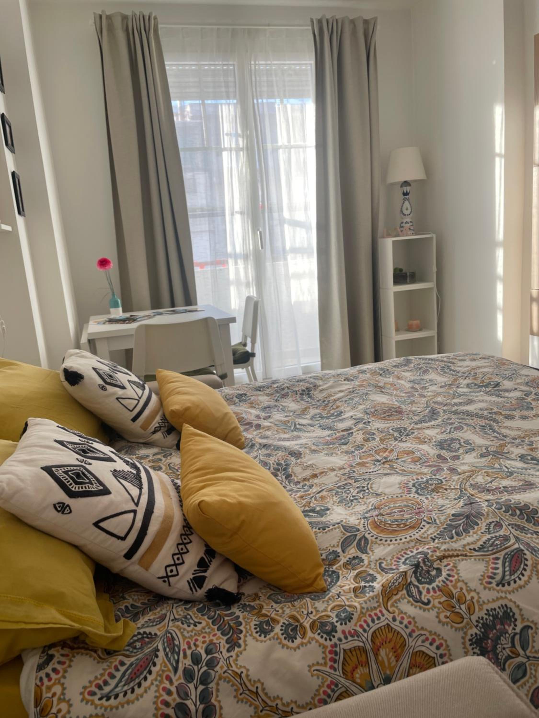 Bright apartment at Mimi’s