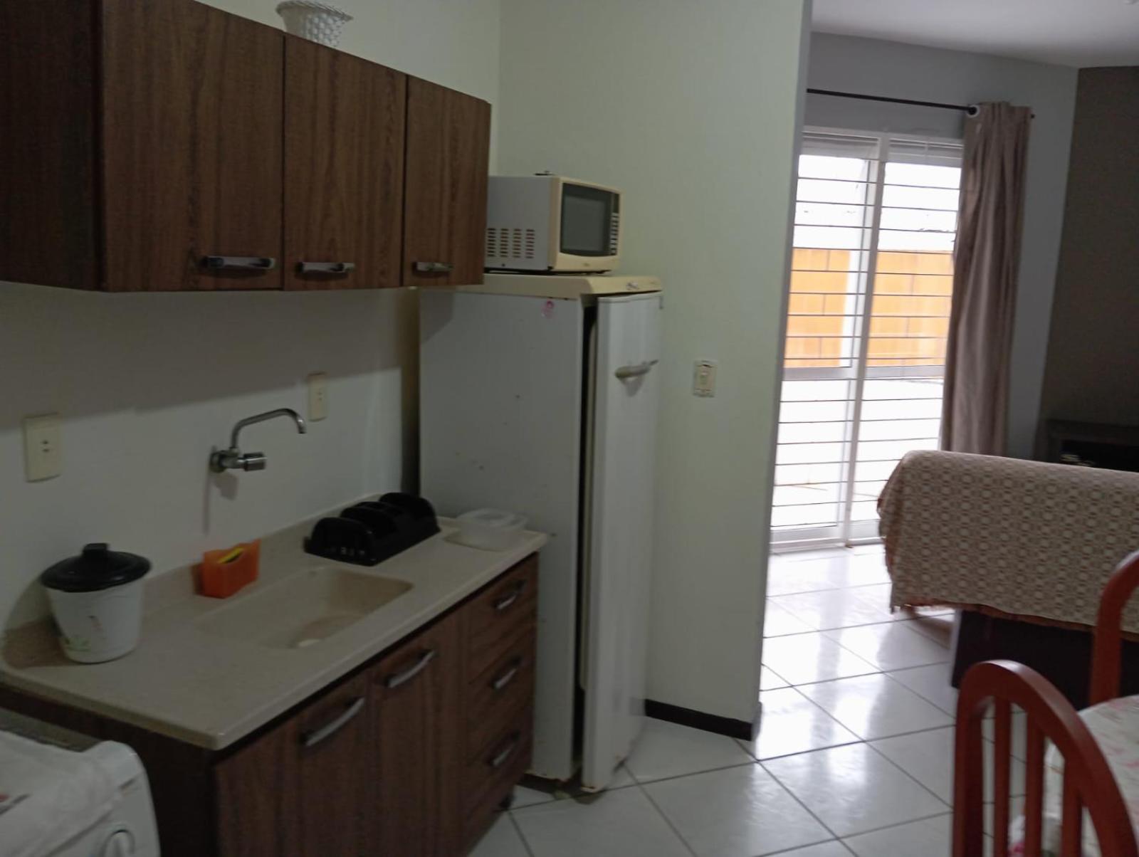 Apartamento térreo à 50 metros da praia dos Ingleses