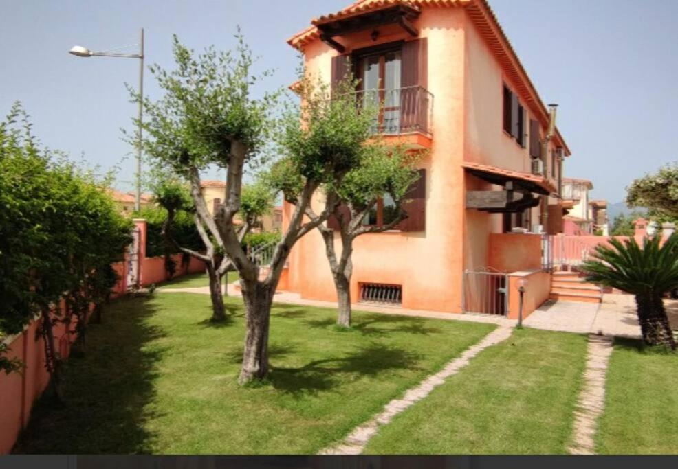 Mare e Centro 5 min auto - con Wi-fi, Netflix e A-C