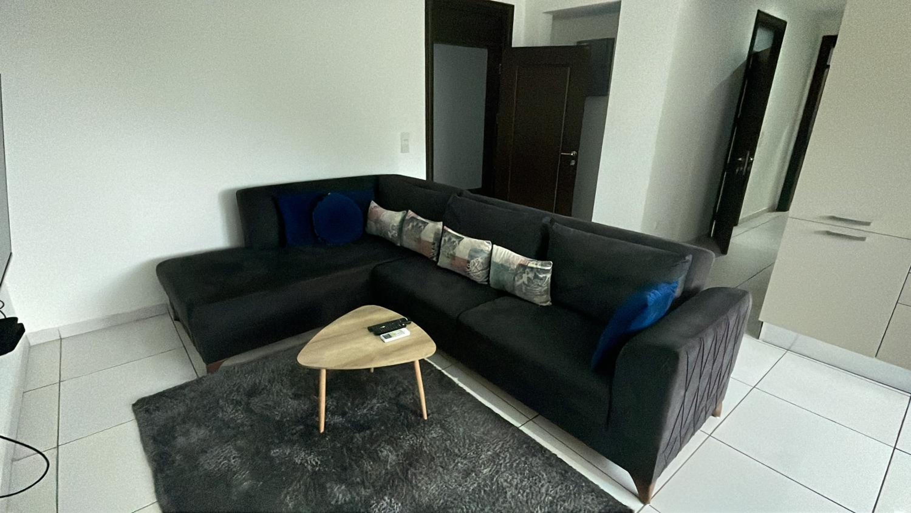 Perfect Luxury @ Henrietta’s Residence