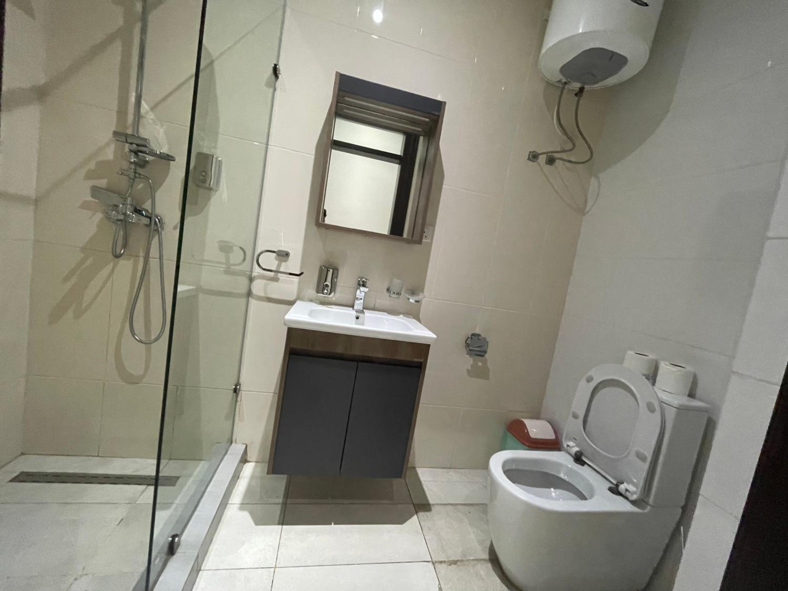 Perfect Luxury @ Henrietta’s Residence