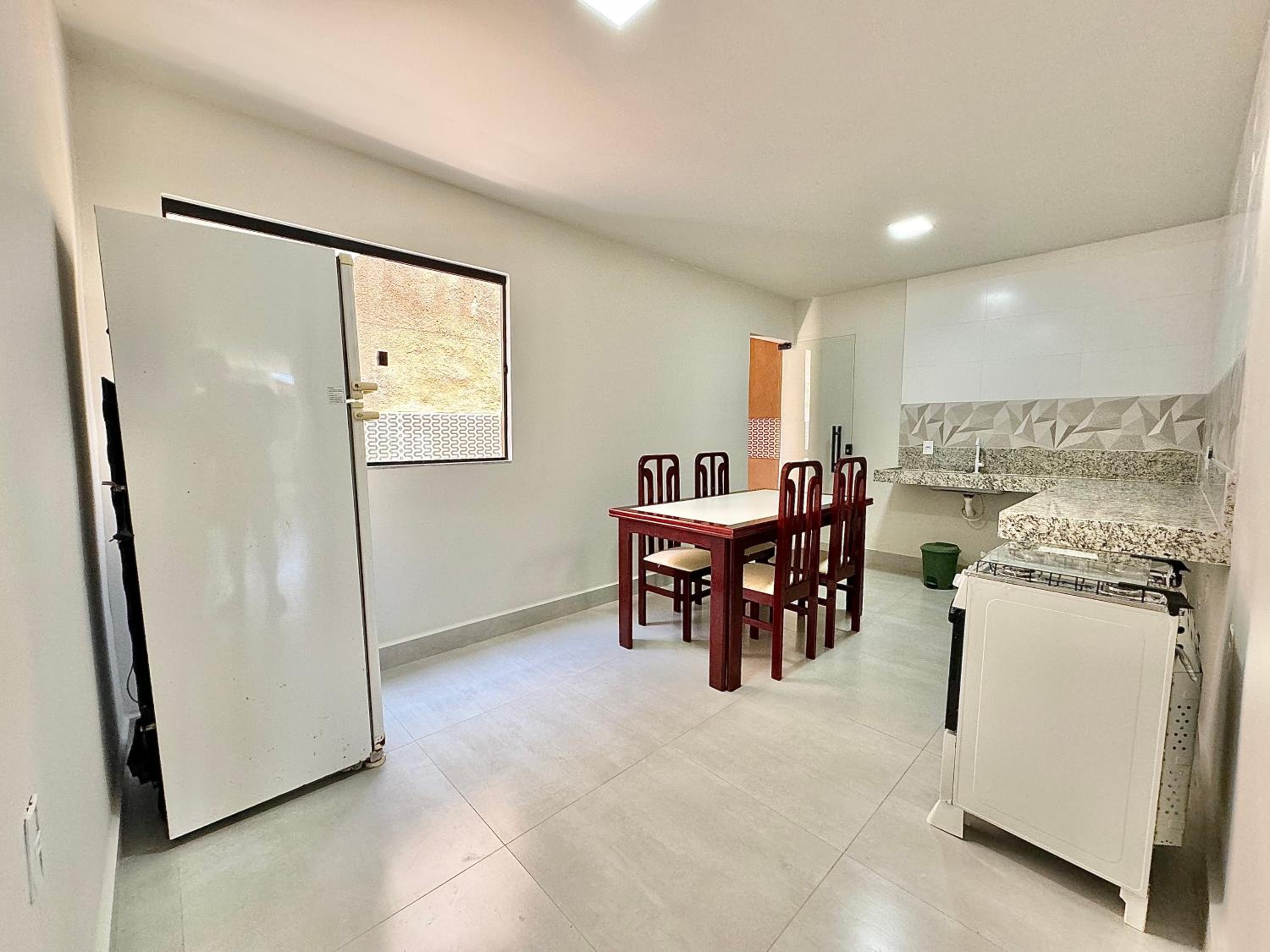 La casa de 3 suítes em Guriri - equipada para 8 pessoas