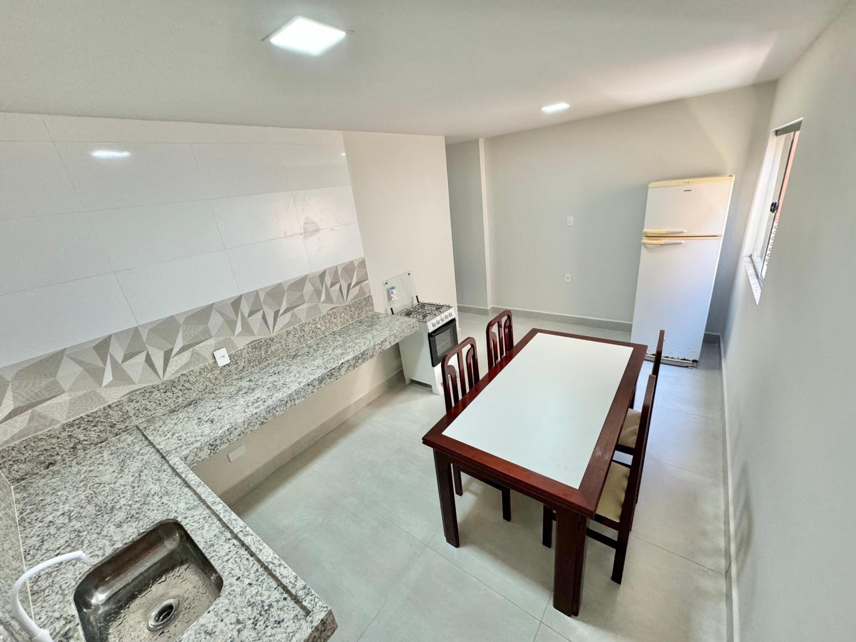 La casa de 3 suítes em Guriri - equipada para 8 pessoas