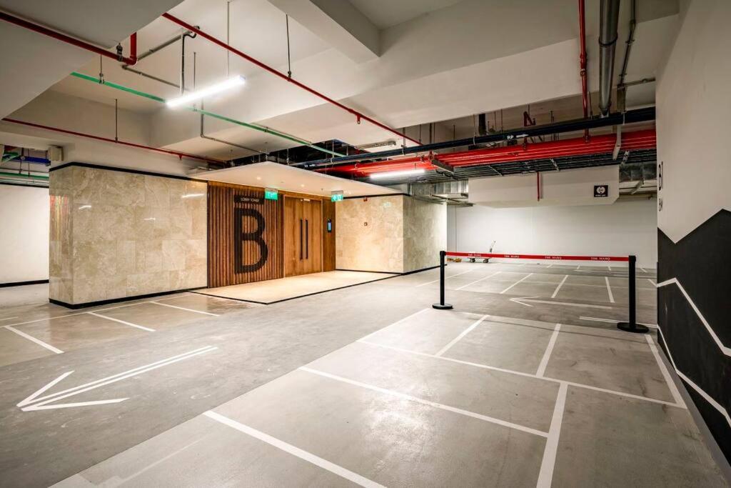 The Rixx Simple Apartment @ Marq/pool/gym/Netflix