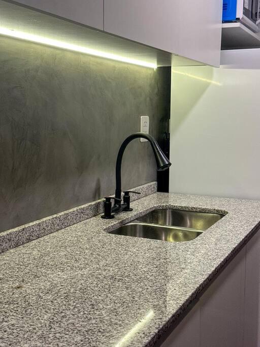 DEPARTAMENTO PEATONAL SARMIENTO PLENO CENTRO MENDOZA 3-4 Personas, Con Cochera GRATIS !
