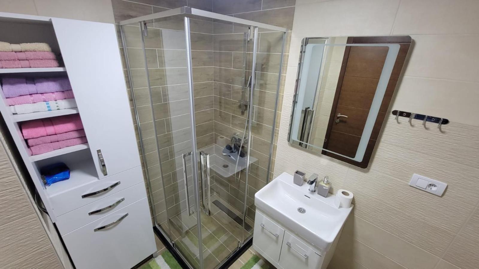 Family Apartman