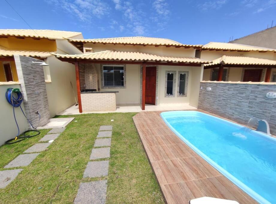 O paraiso existe casa lado praia
