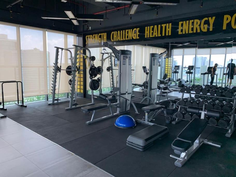 Steps to Vincom/Casino/D1/pool/gym/Netflix/3Beds