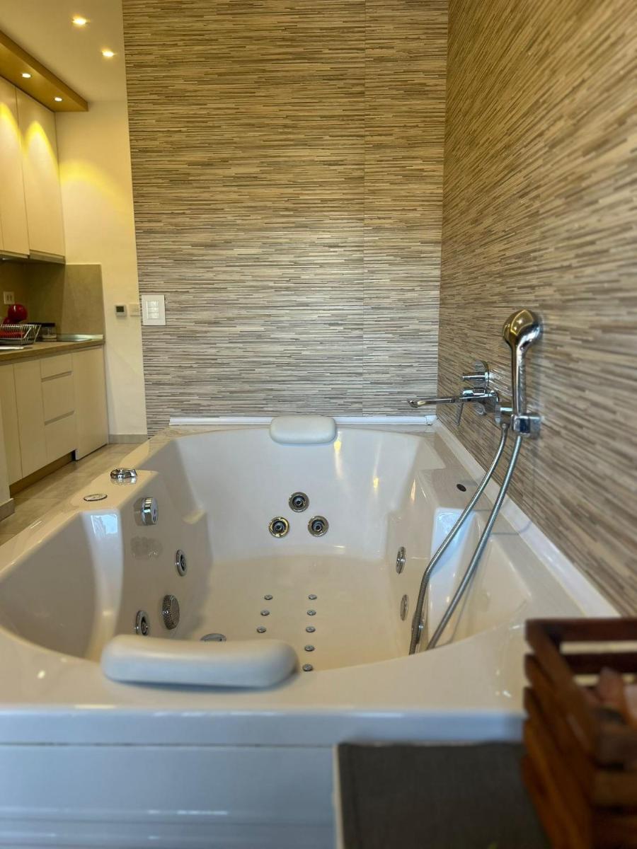 Bianco Relax - Villa Elsa 1 S34 view 5