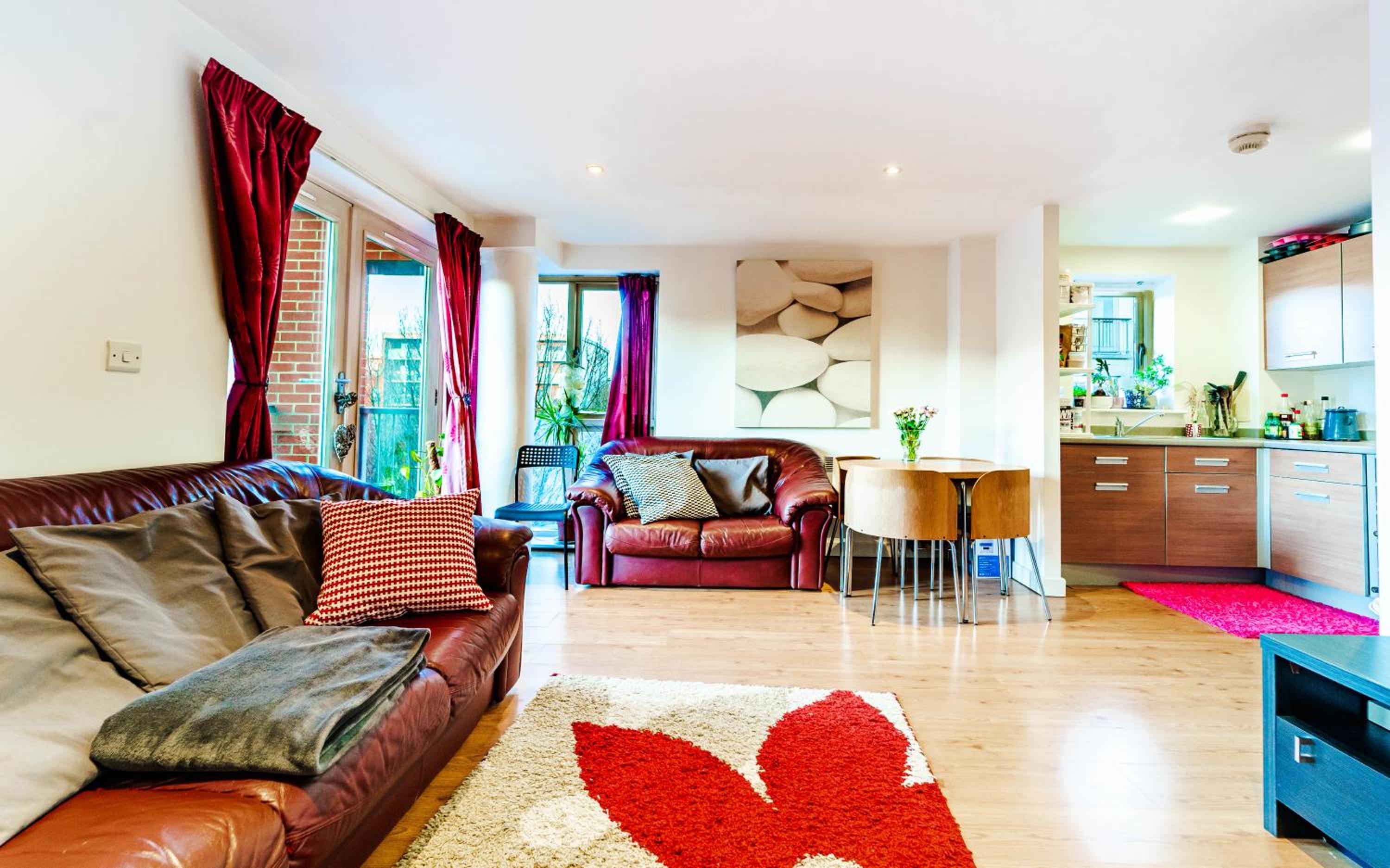 1 bedroom stylish apartment in zone 2 close to center - whole apartment