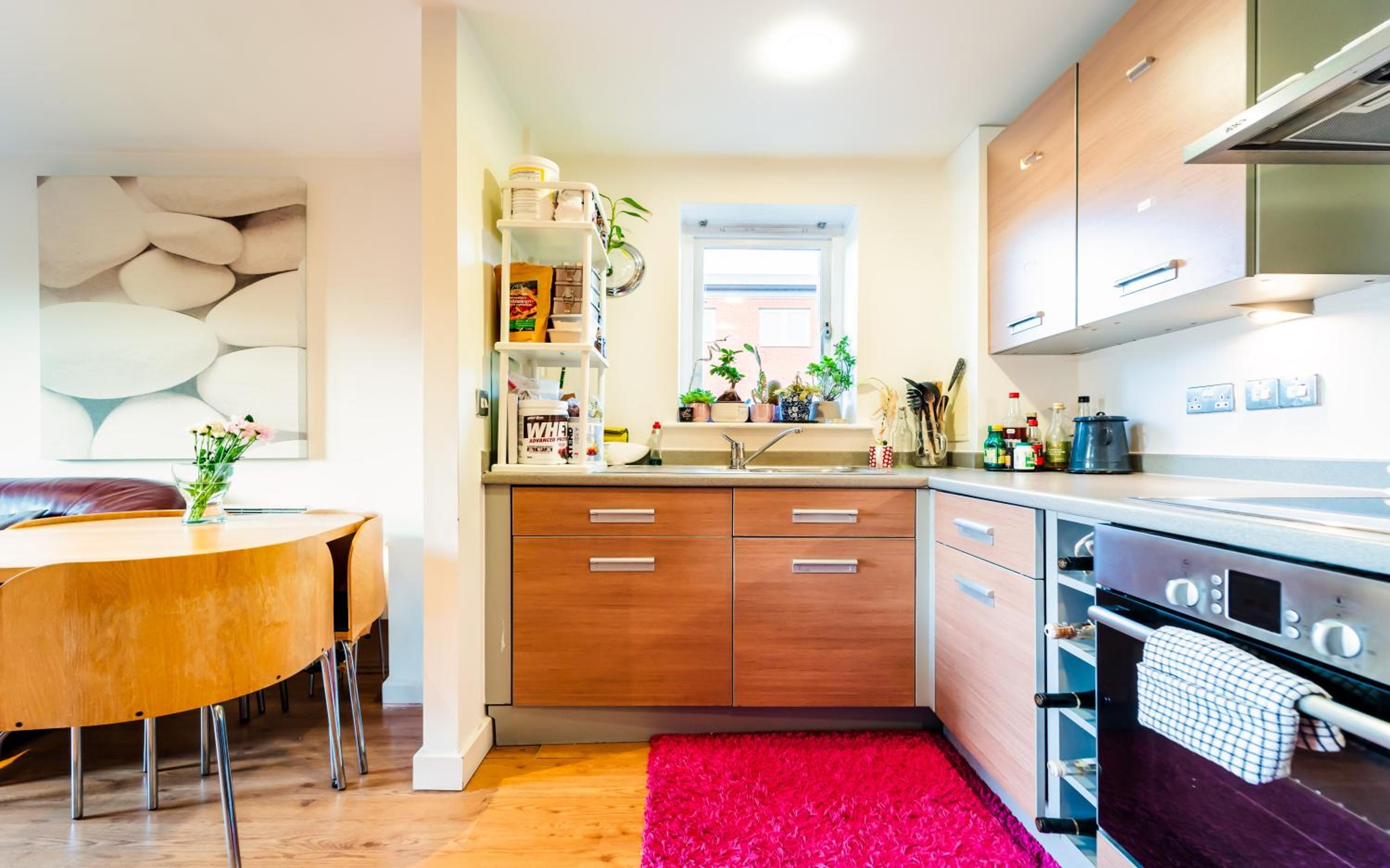 Superhost 1 bedroom flat 15 mins to center,zone 2