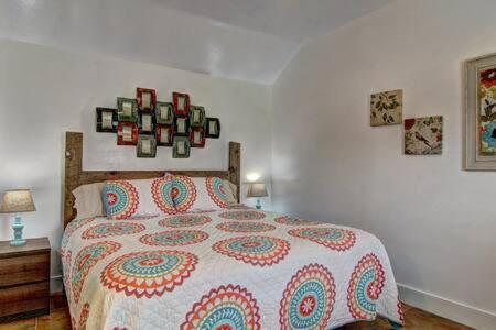 Spanish Village Siesta Villa view 4