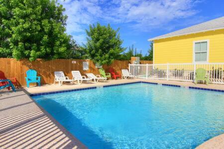 Beach Please 3 bed home in Station Place view 5