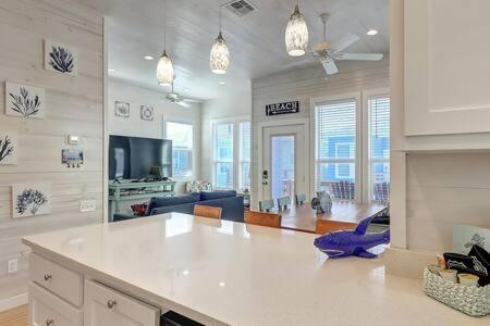 Highway 9 @ Sandcastle Cove - Private Heated Pool view 4
