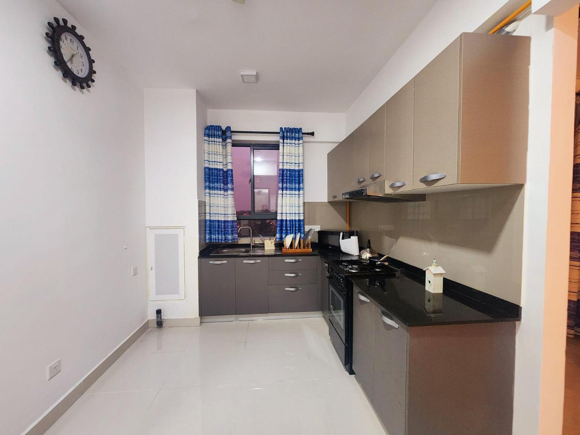 Two bedroom apartment in Colombo view 3