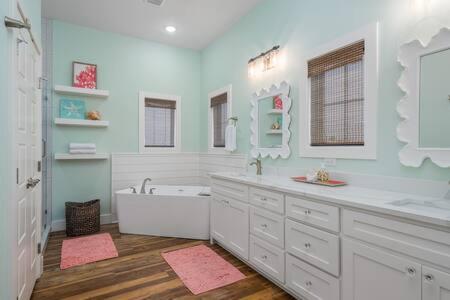 The Gruene Escape at Royal Sands