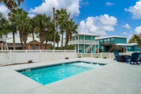 The Gruene Escape at Royal Sands