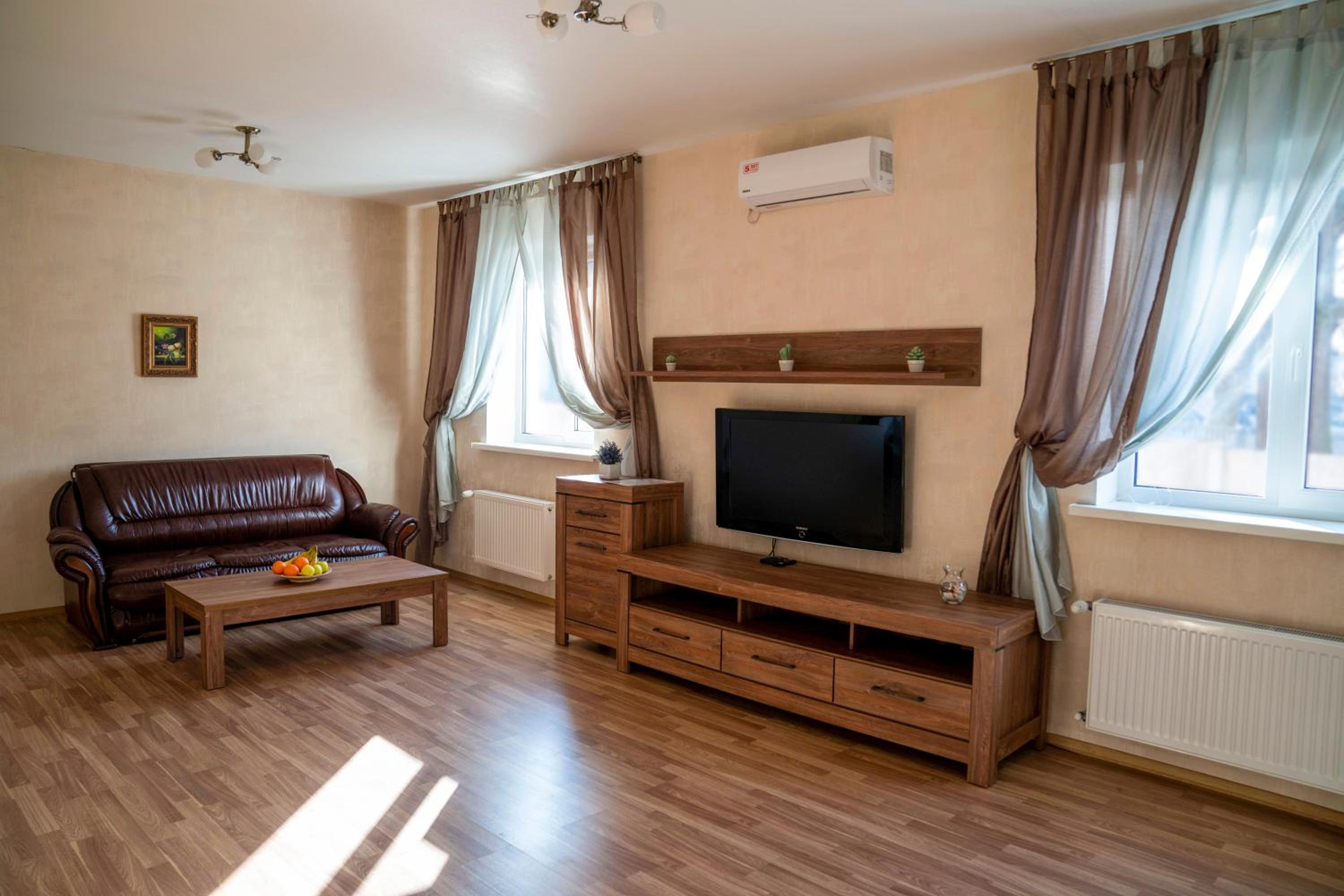 Guest house Kiev forest view 3