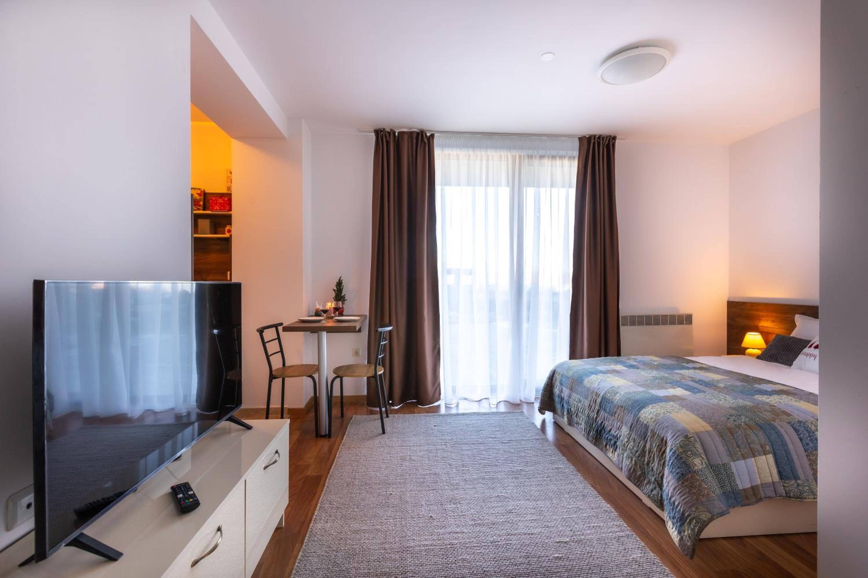 Pirin Sense Apartment Complex