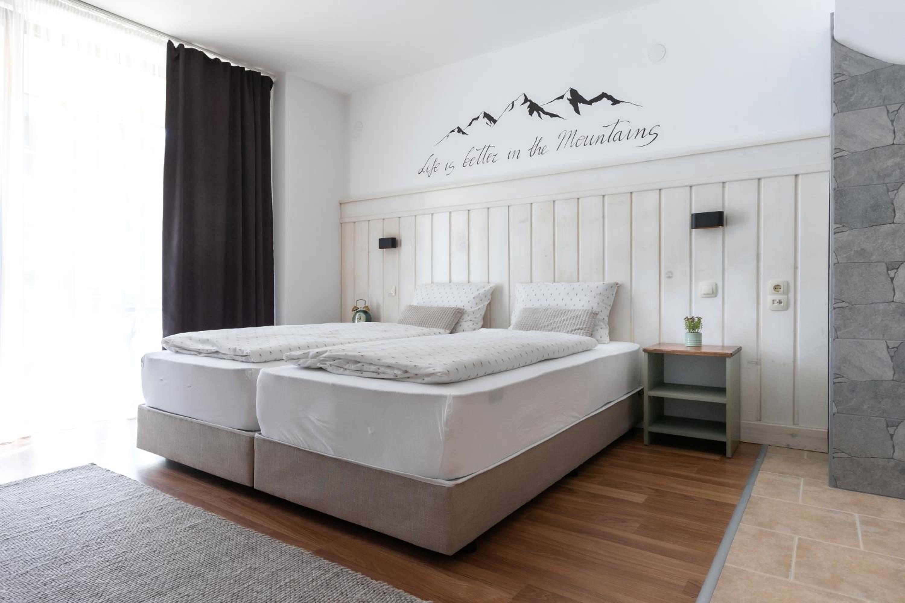 Pirin Sense Apartment Complex