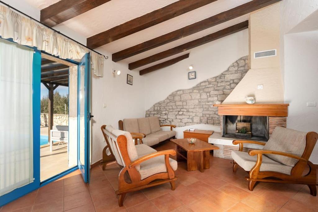 Casa Nadalina by Briskva