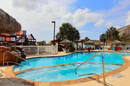 Happy Harbor at Pirates Bay Resort view 3