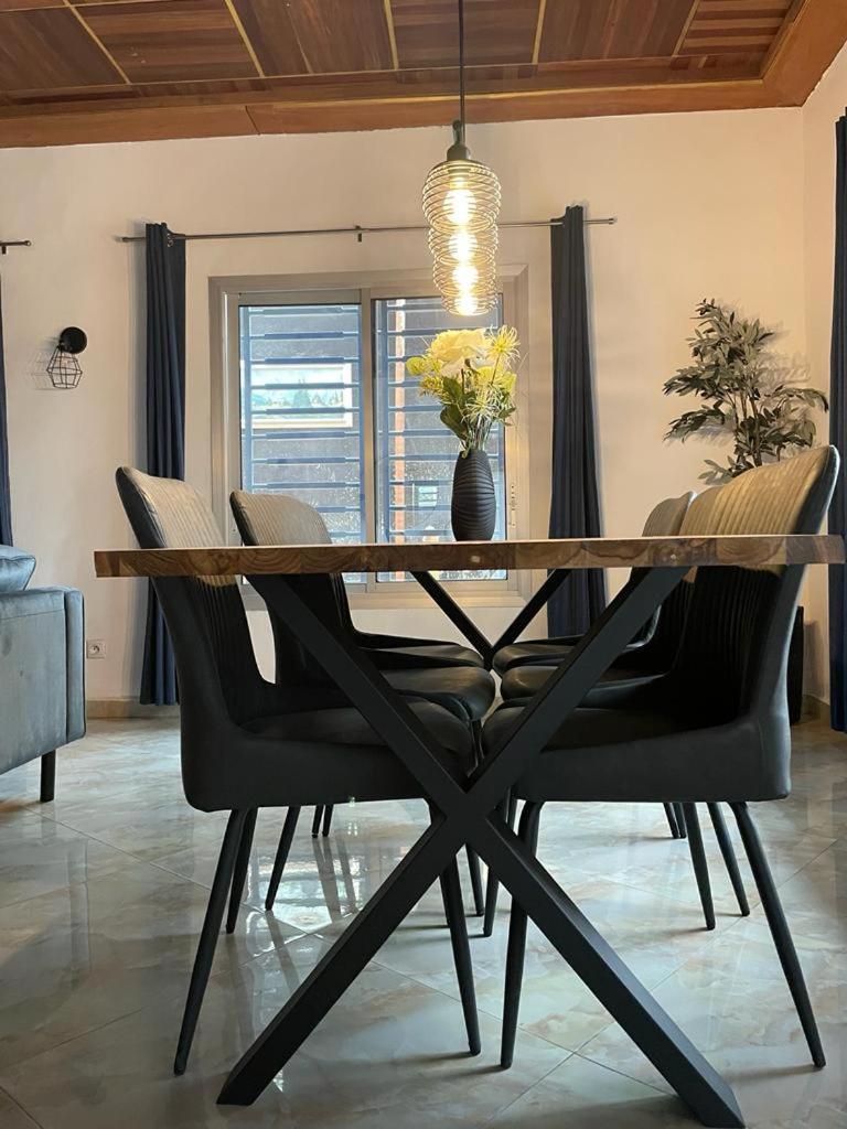 Mado Coliving - Studio Appart, Chambre coin cuisine, Chambre