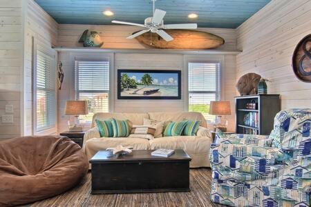 Amazing new 4 bed home at Ocean Village view 4