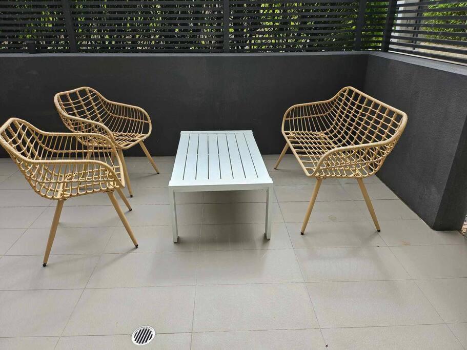Ground floor apartment in Lyons