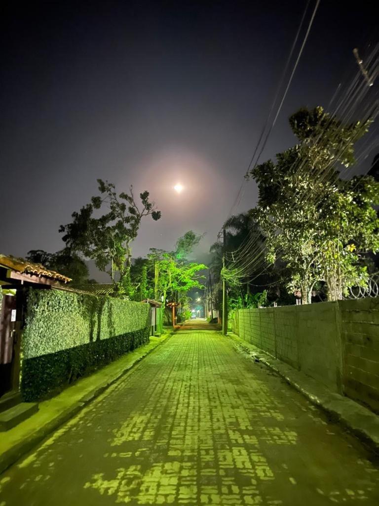 Casa próxima ao mar, Camburi.
