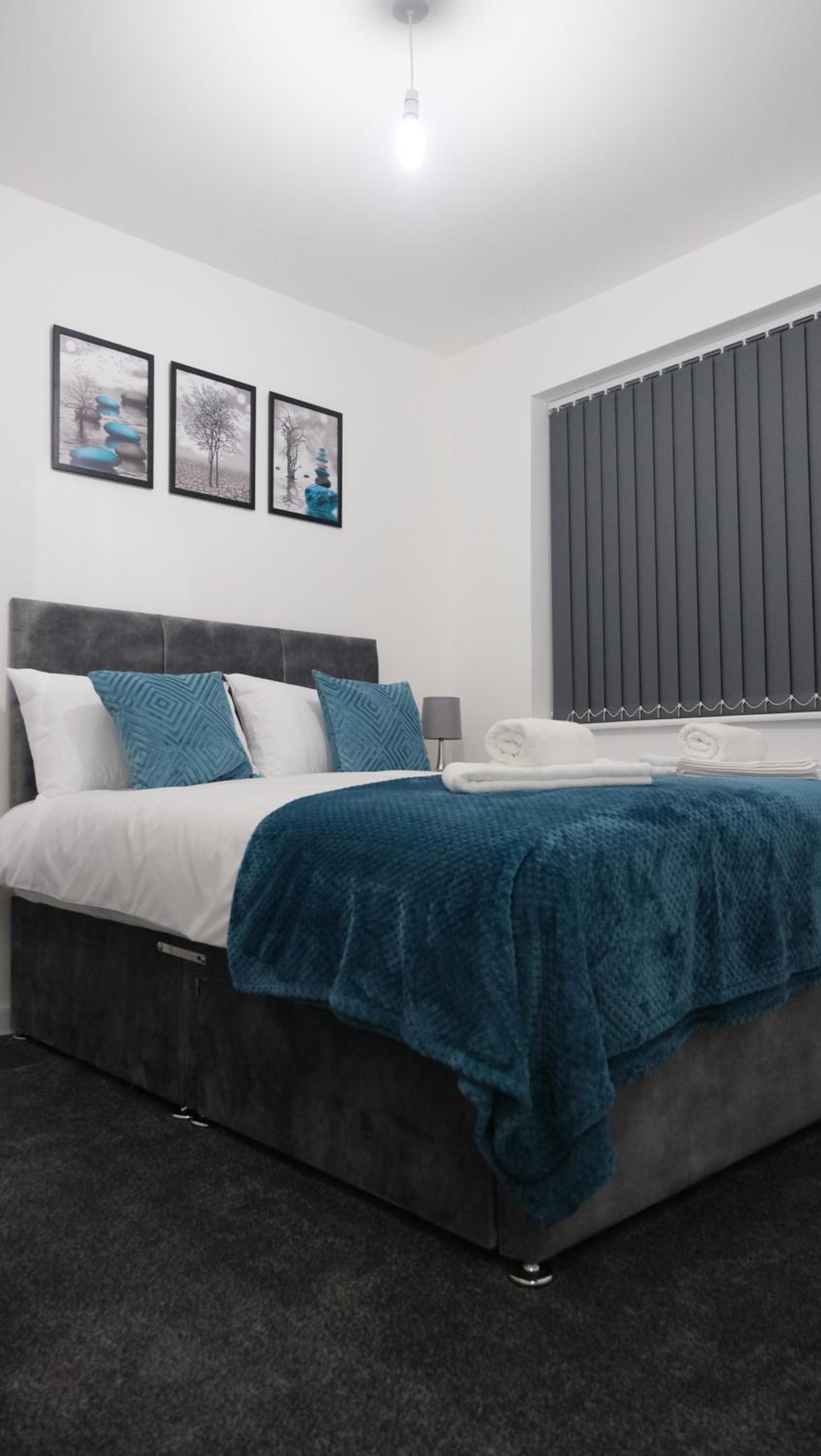 Modernized Three Bedroom House near City Stadium, Attractions, City Centre - Sky n Netflix - Convenient Transport
