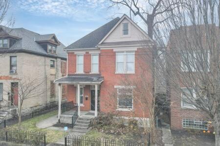 Historic Elegance Retreat - Columbus Downtown view 3