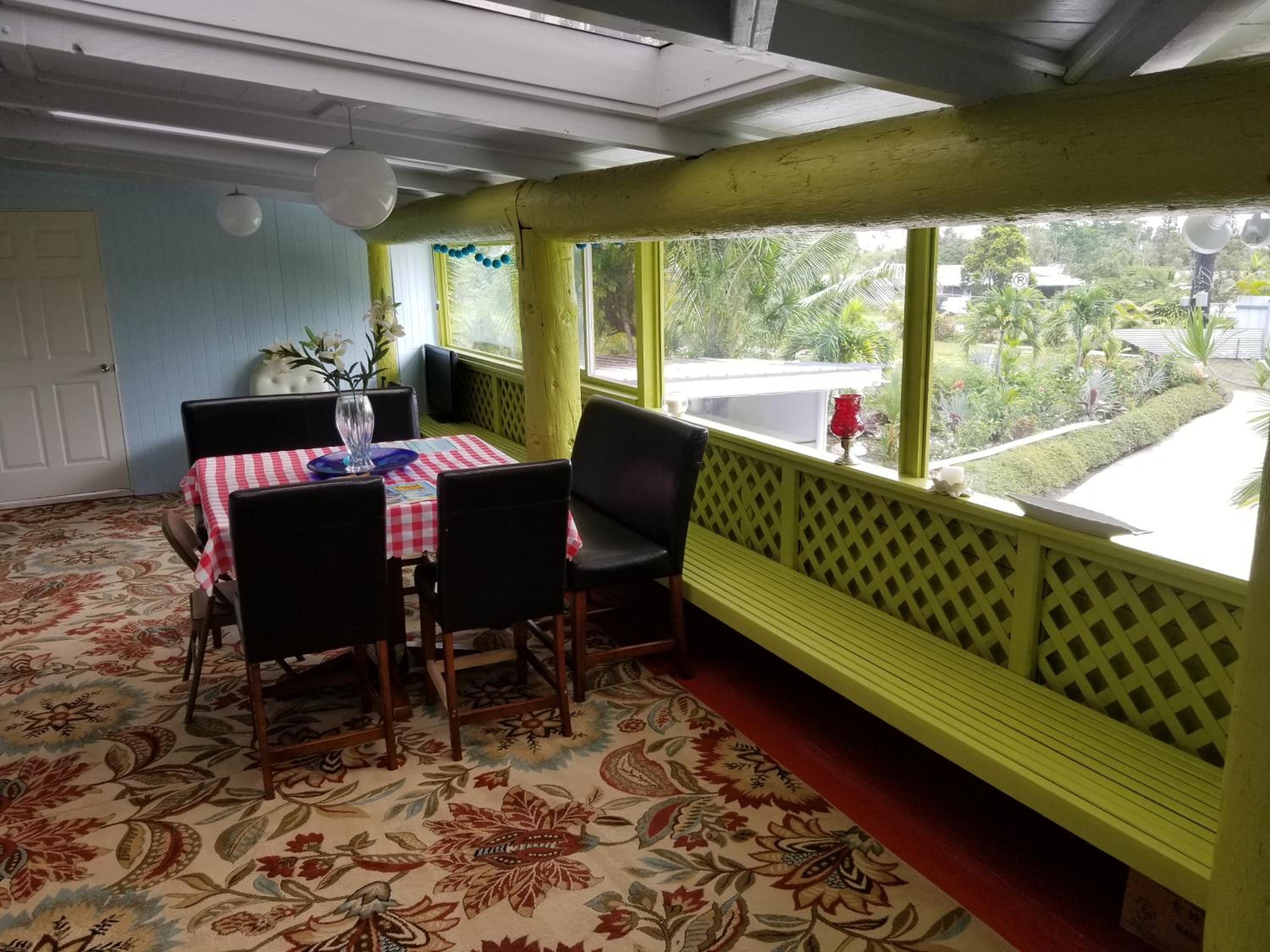 Fully renovated 4 bd with 2 master suits, 3 bth home in centralized location view 4