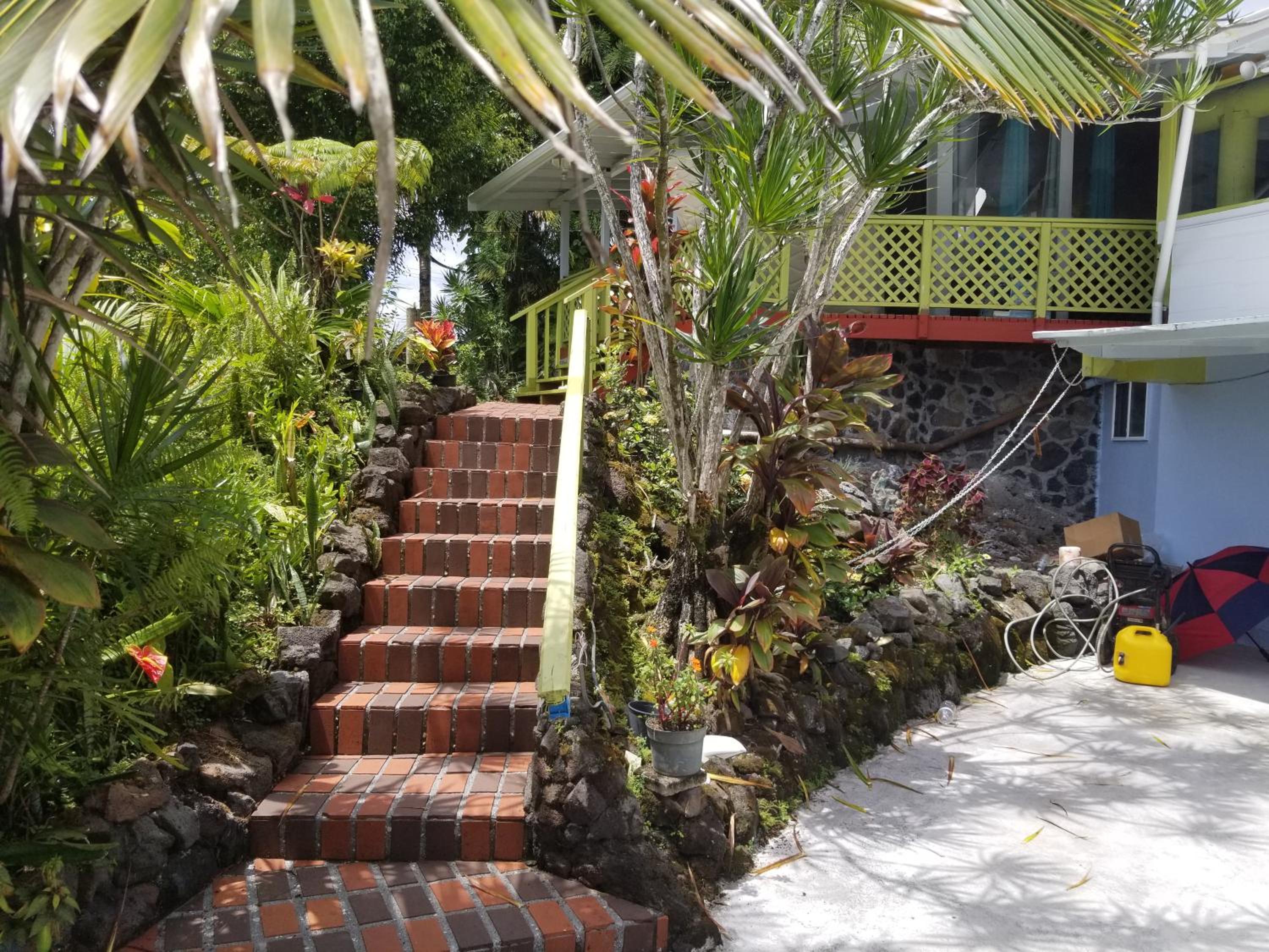 Fully renovated 4 bd with 2 master suits, 3 bth home in centralized location view 2